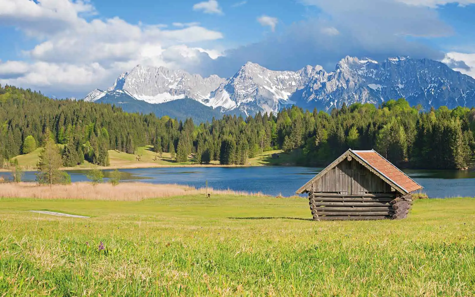 Geroldsee mit Bergen