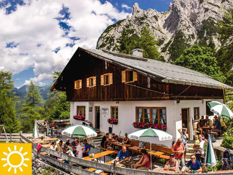 Ansicht Mittenwalder Hütte 1518 m