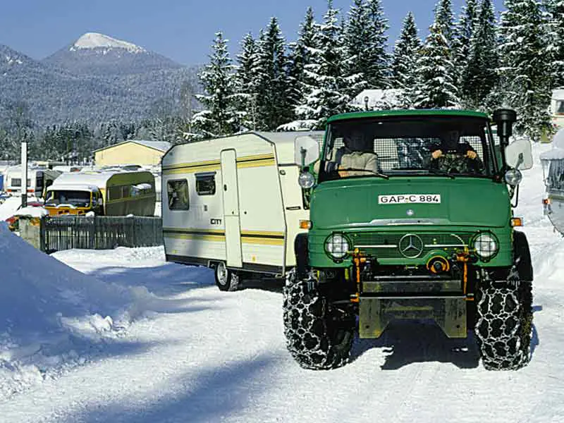 Winterservice Wohnwagen Rangierhilfe